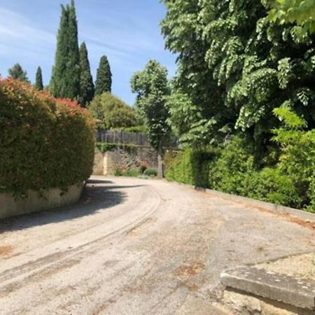 ユゼLe Provence Avec Piscine, Climatisation Et Parkingアパートメント エクステリア 写真